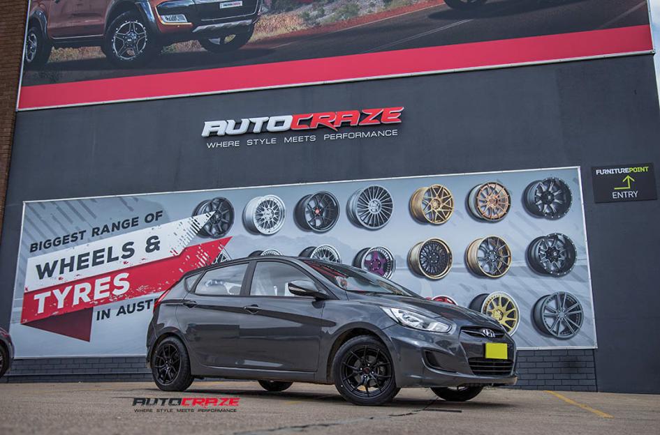 HYUNDAI-ACCENT-VENOM-MATTE-BLACK